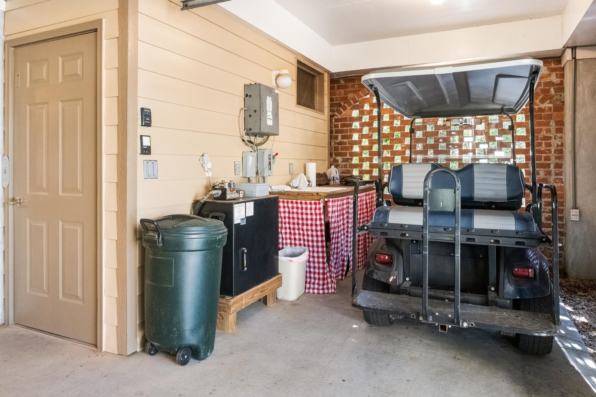 227 Summerwood Dr.