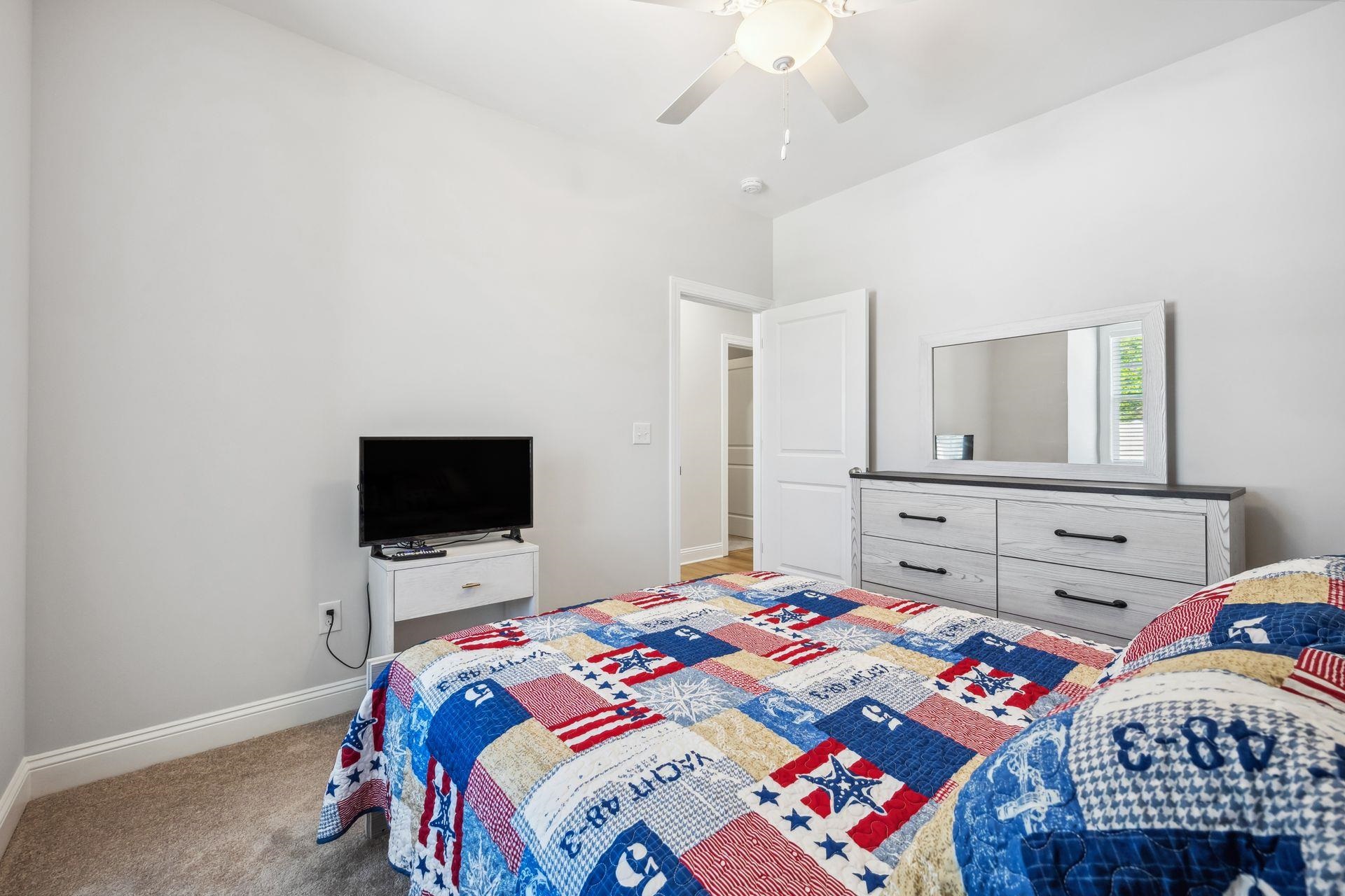 143 Litchfield Landing