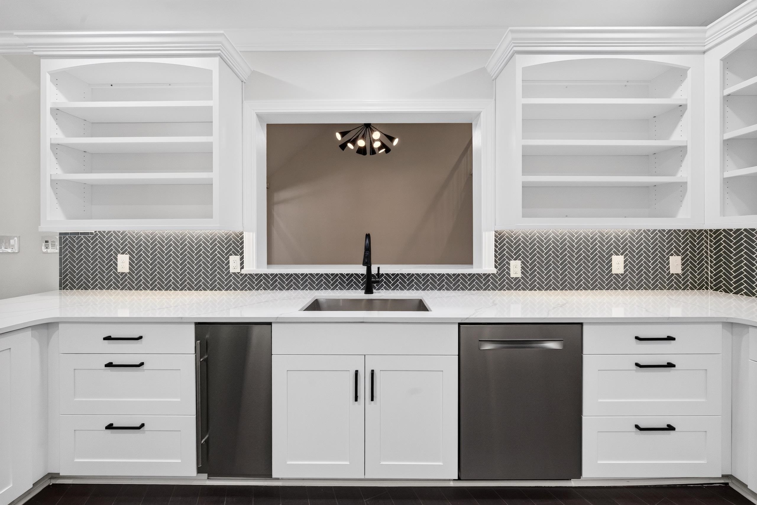 1220 Crooked Oak Dr.