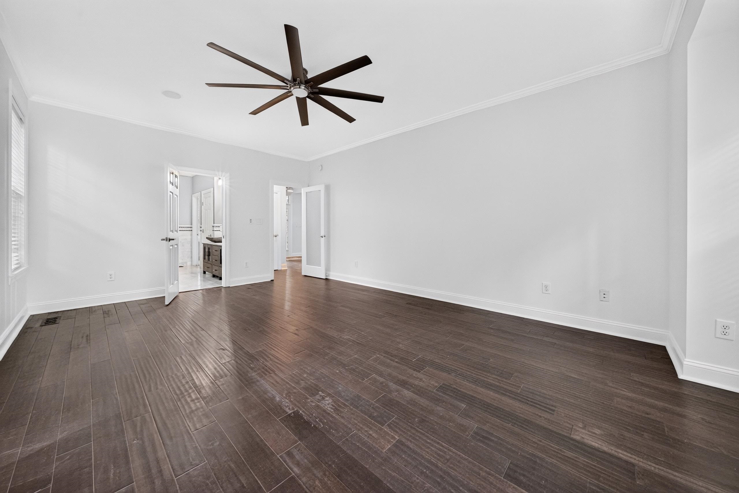1220 Crooked Oak Dr.