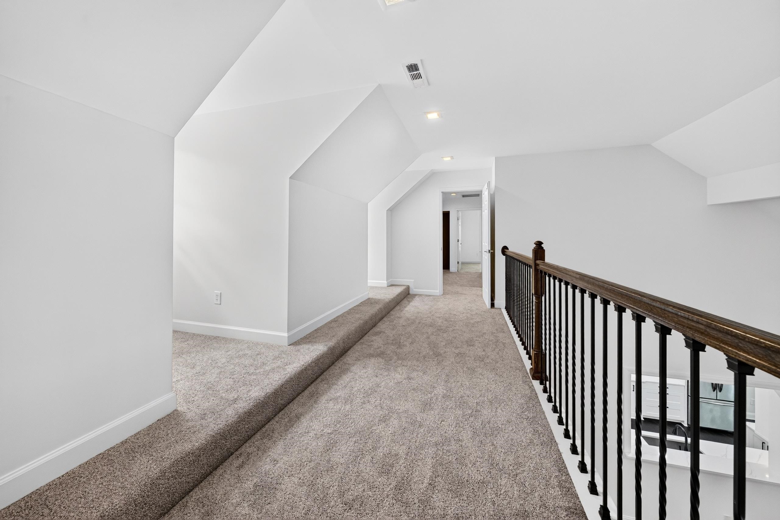 1220 Crooked Oak Dr.