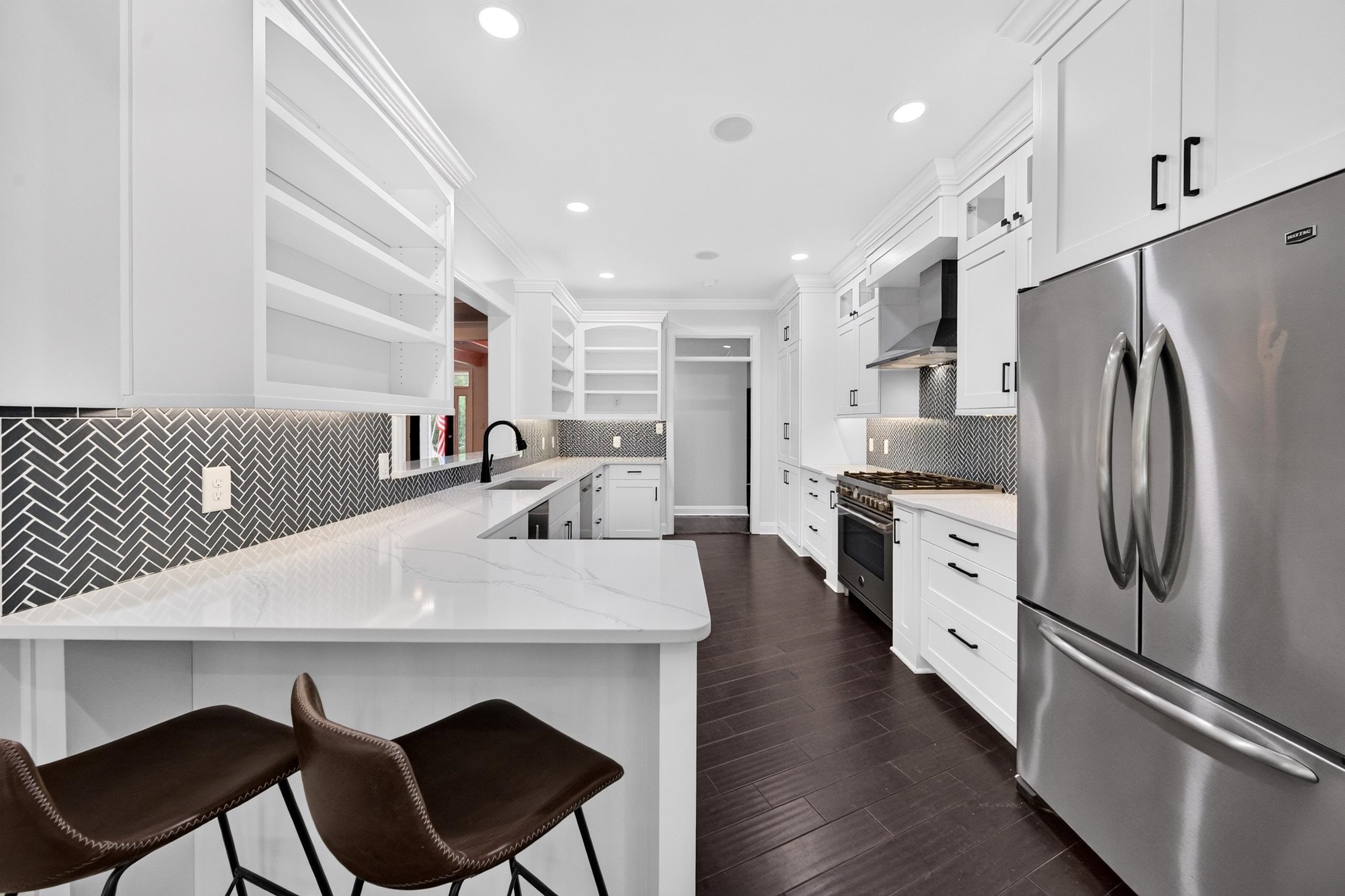 1220 Crooked Oak Dr.