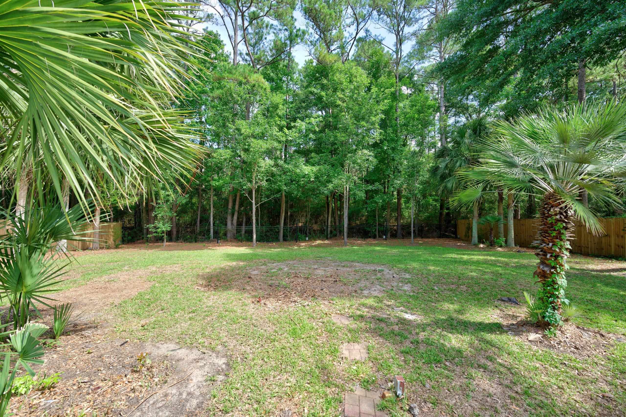 1220 Crooked Oak Dr.