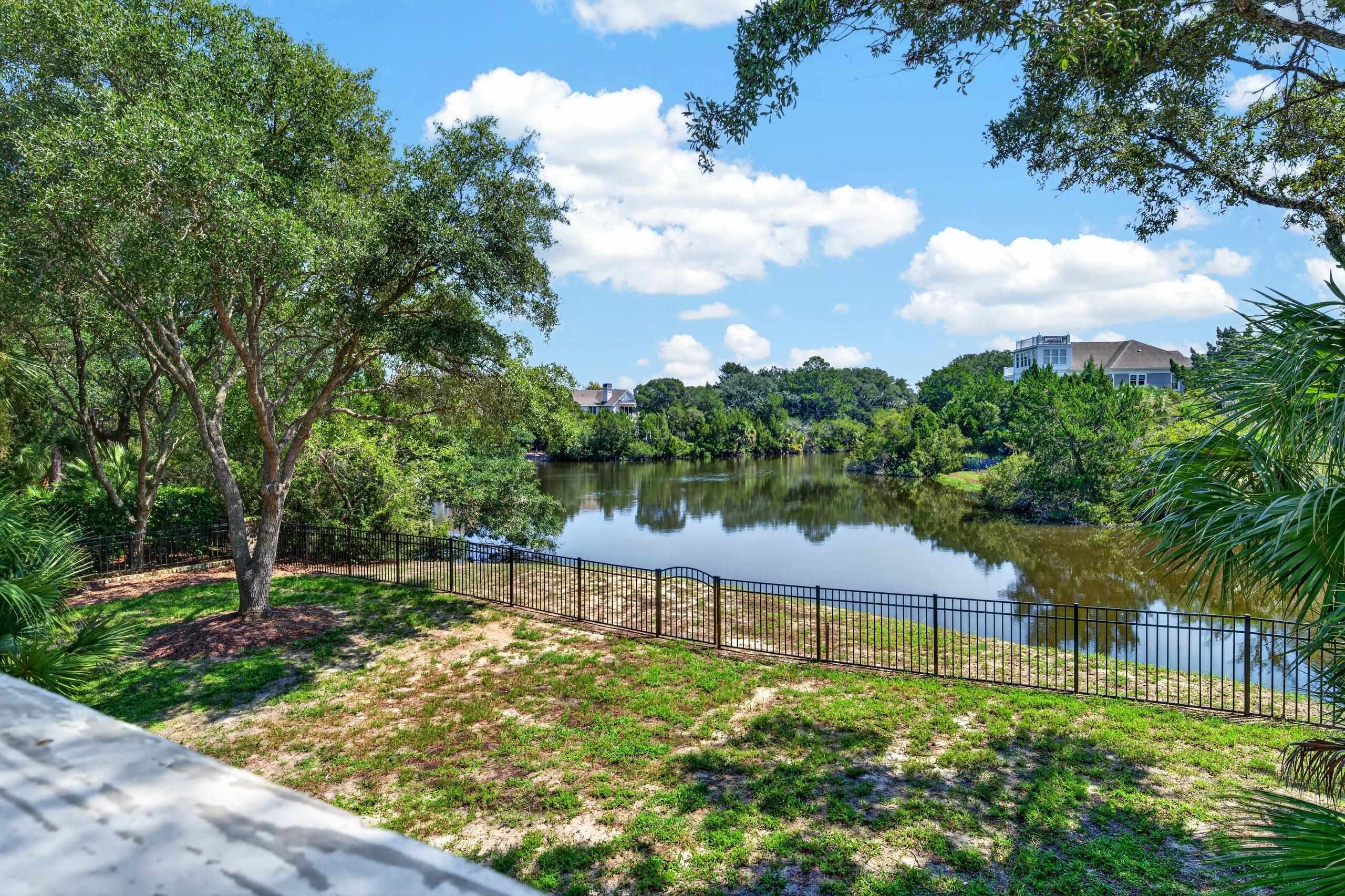 377 Dune Oaks Dr.