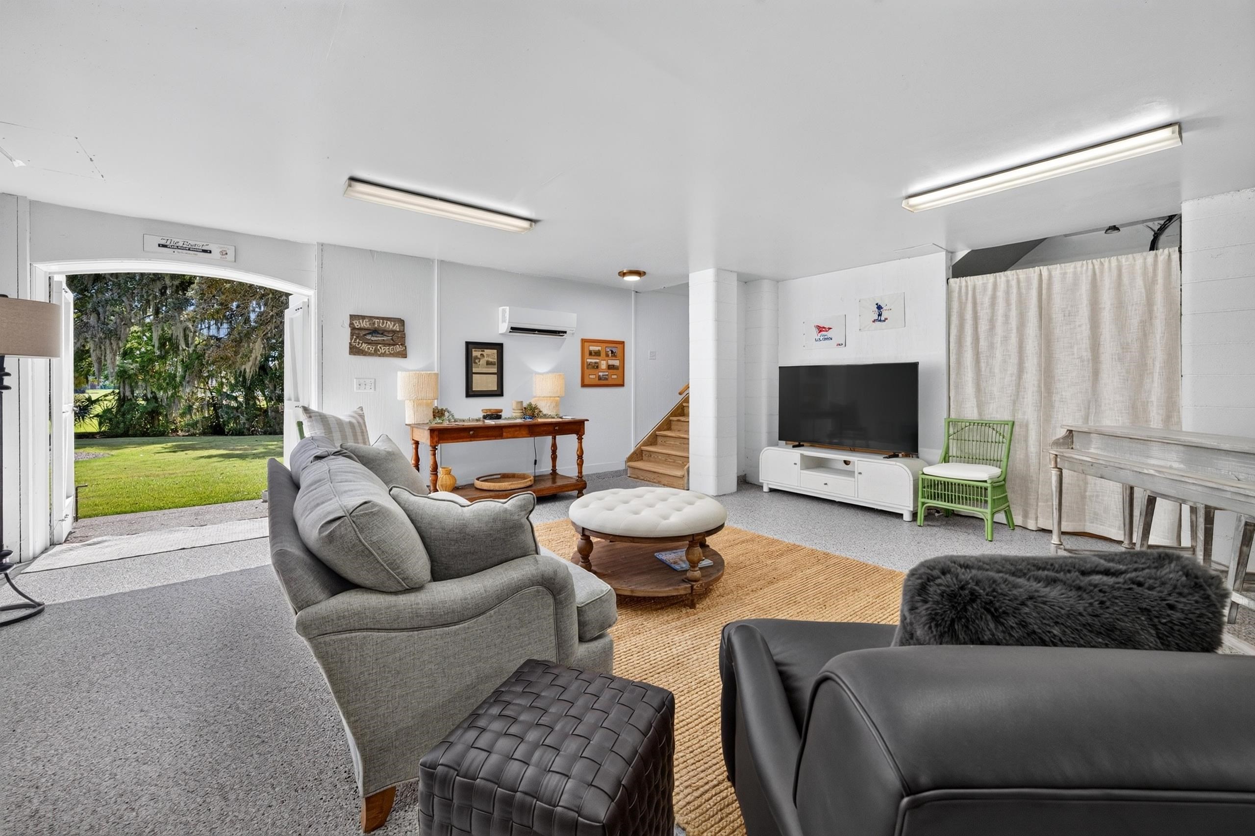 90 Swan Point Trail