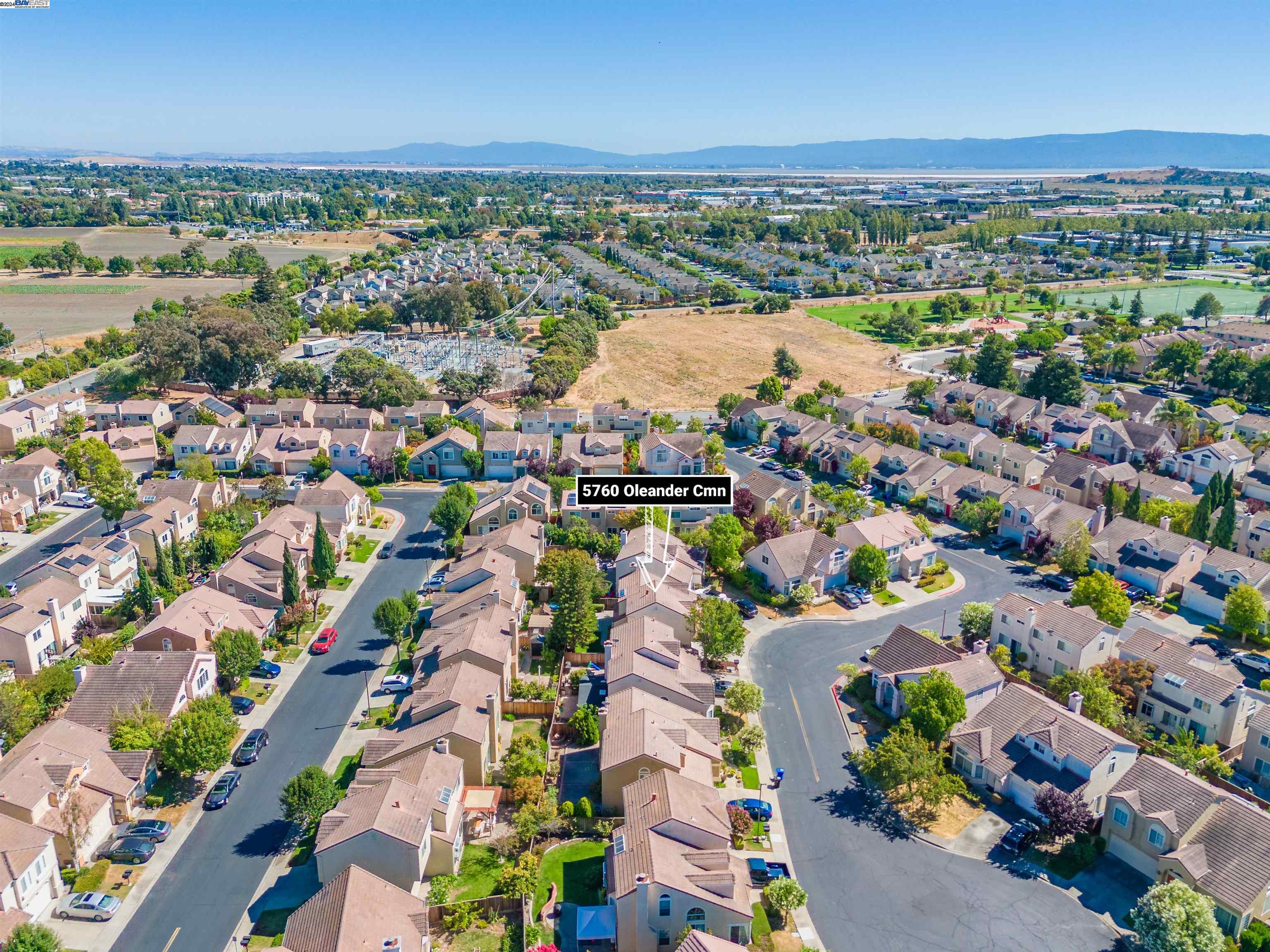 5760 Oleander Cmn