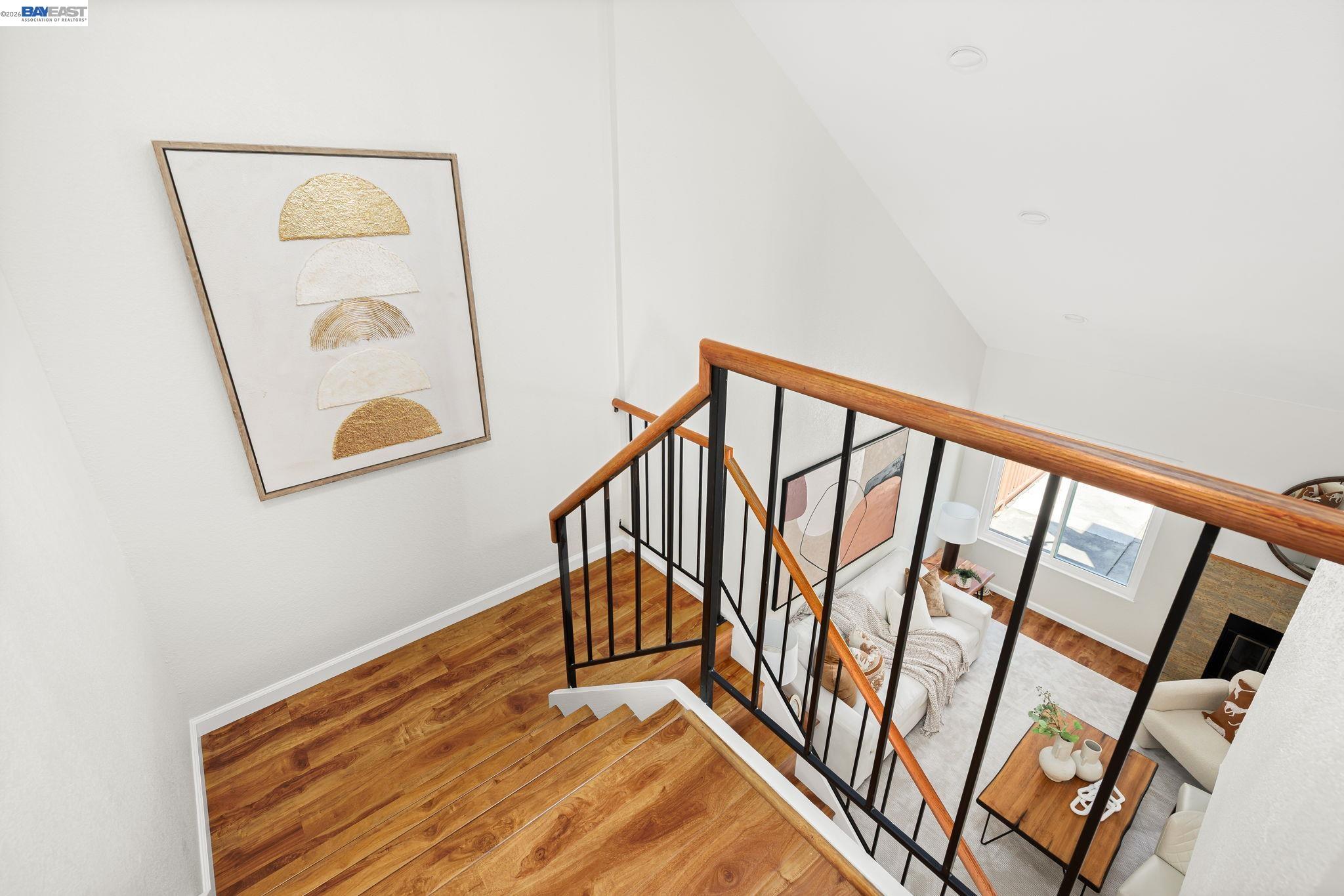 5439 Sunstar Commons