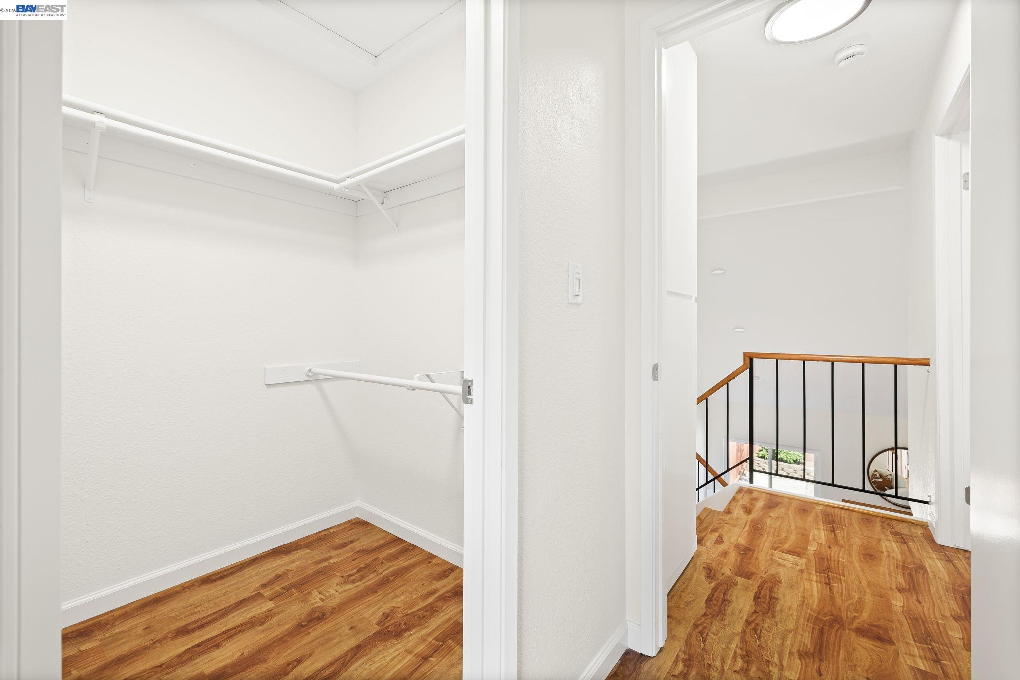 5439 Sunstar Commons