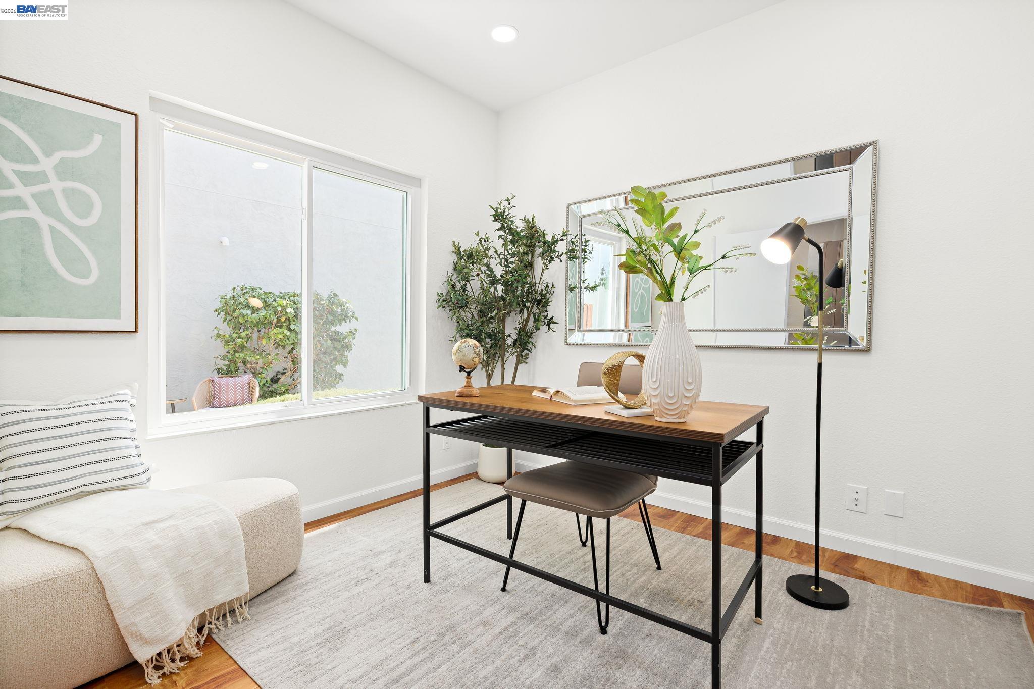 5439 Sunstar Commons