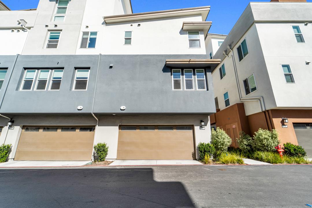 2911 Noyce Place 181