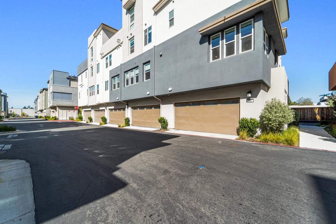 2911 Noyce Place 181