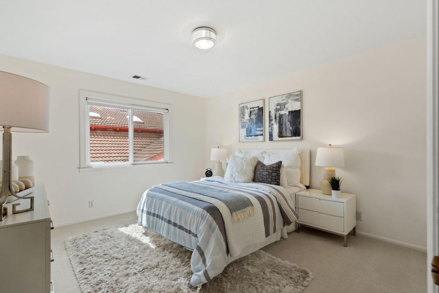 949 Hillsboro Avenue