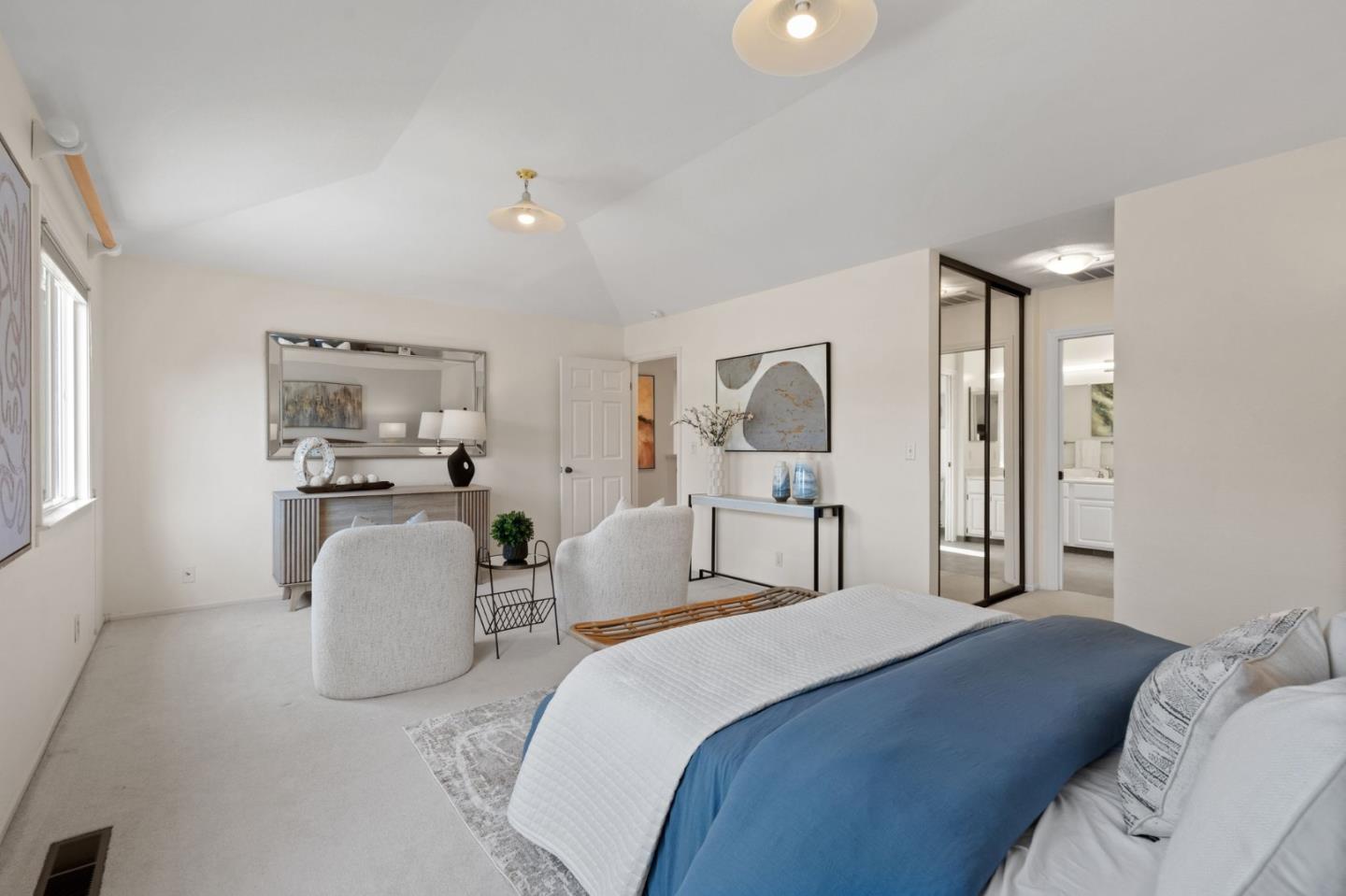 949 Hillsboro Avenue