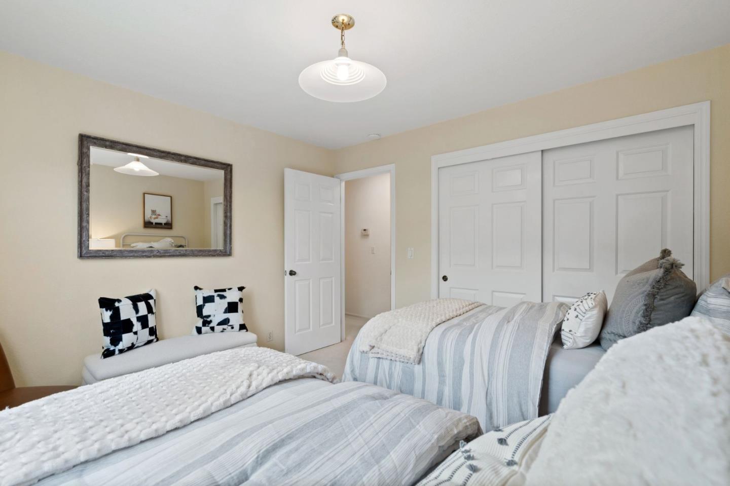 949 Hillsboro Avenue