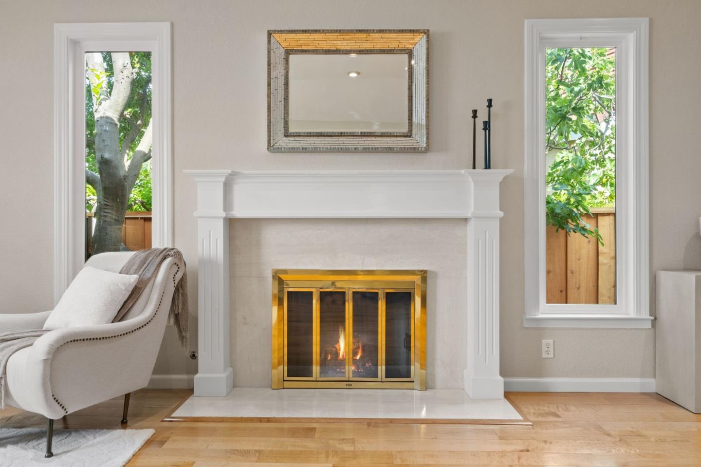 949 Hillsboro Avenue