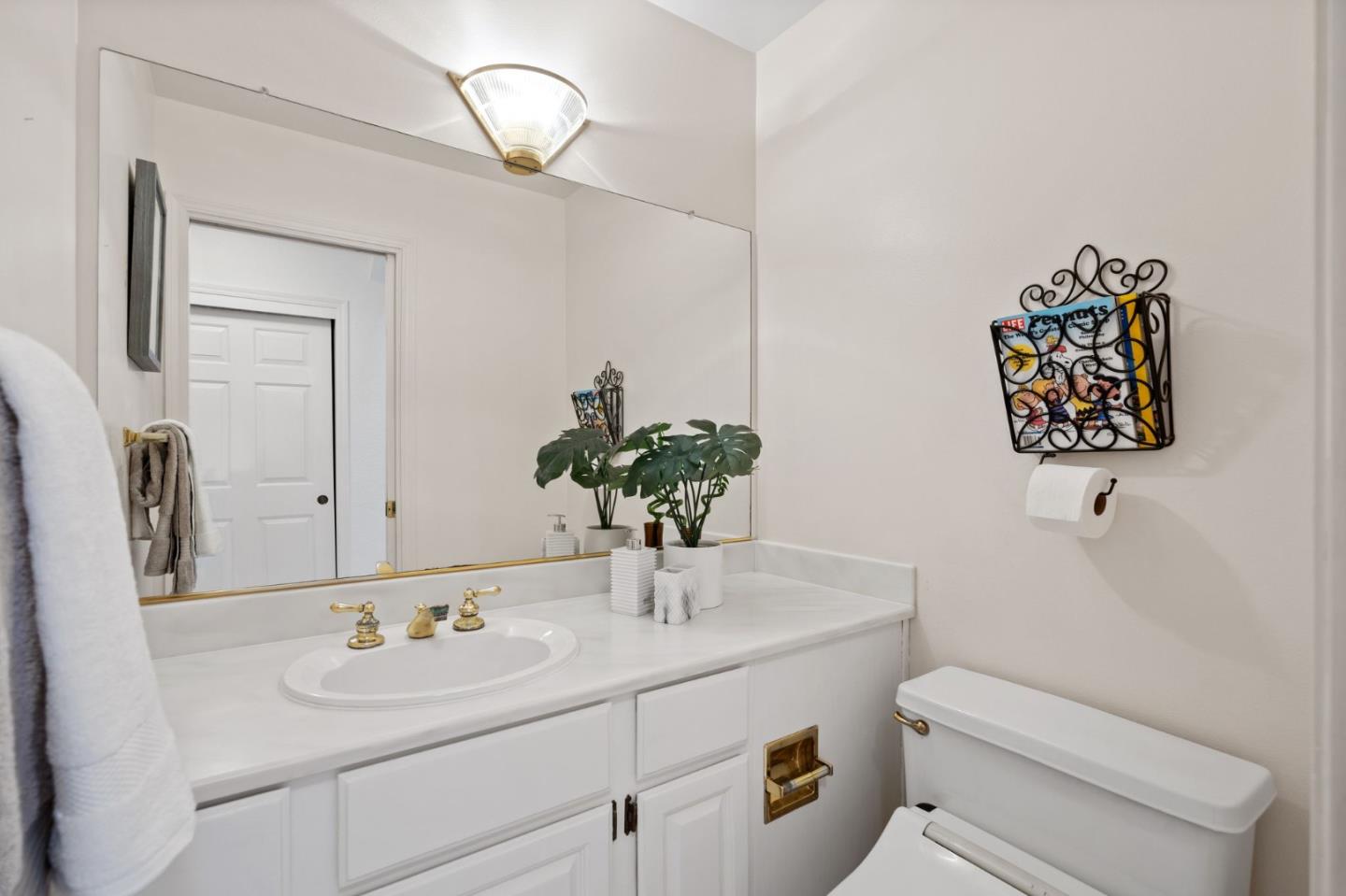 949 Hillsboro Avenue