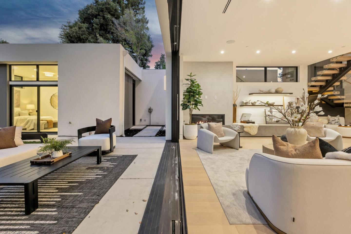 28 San Benito Avenue