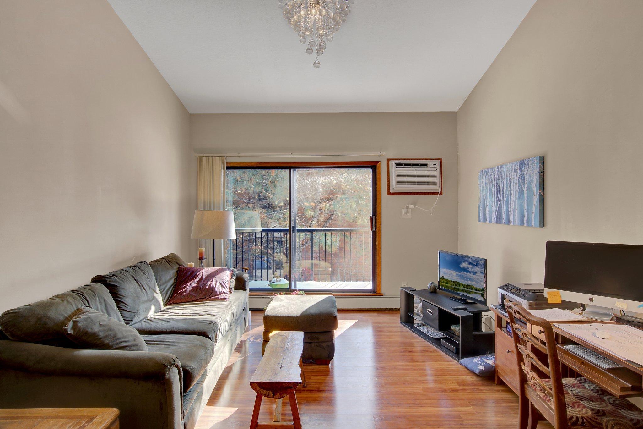 7300 York Avenue S Unit: 2063