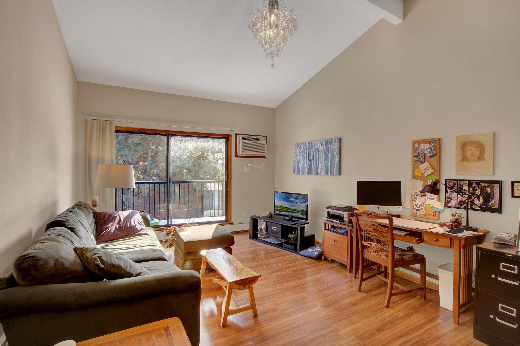 7300 York Avenue S Unit: 2063