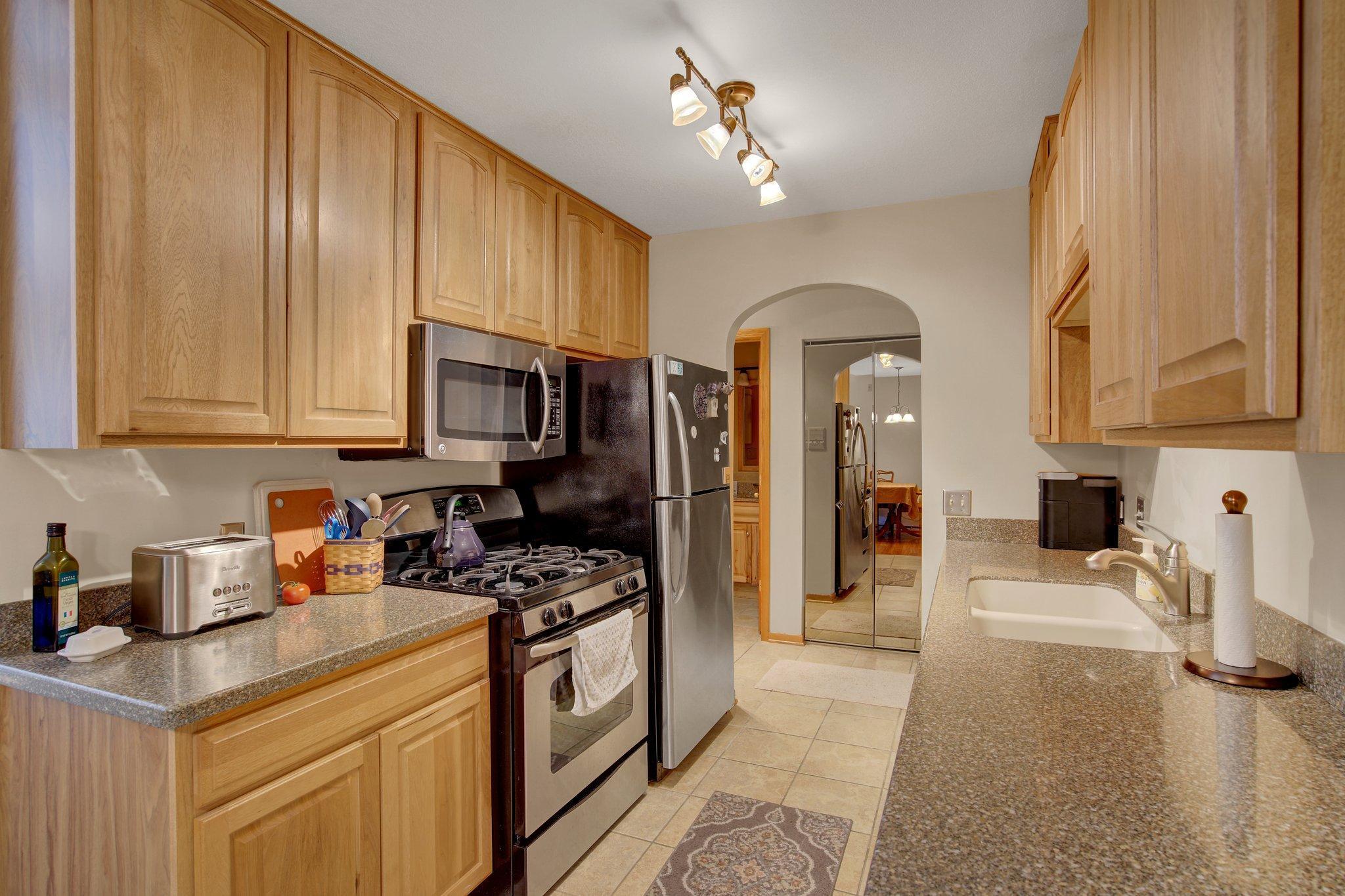 7300 York Avenue S Unit: 2063