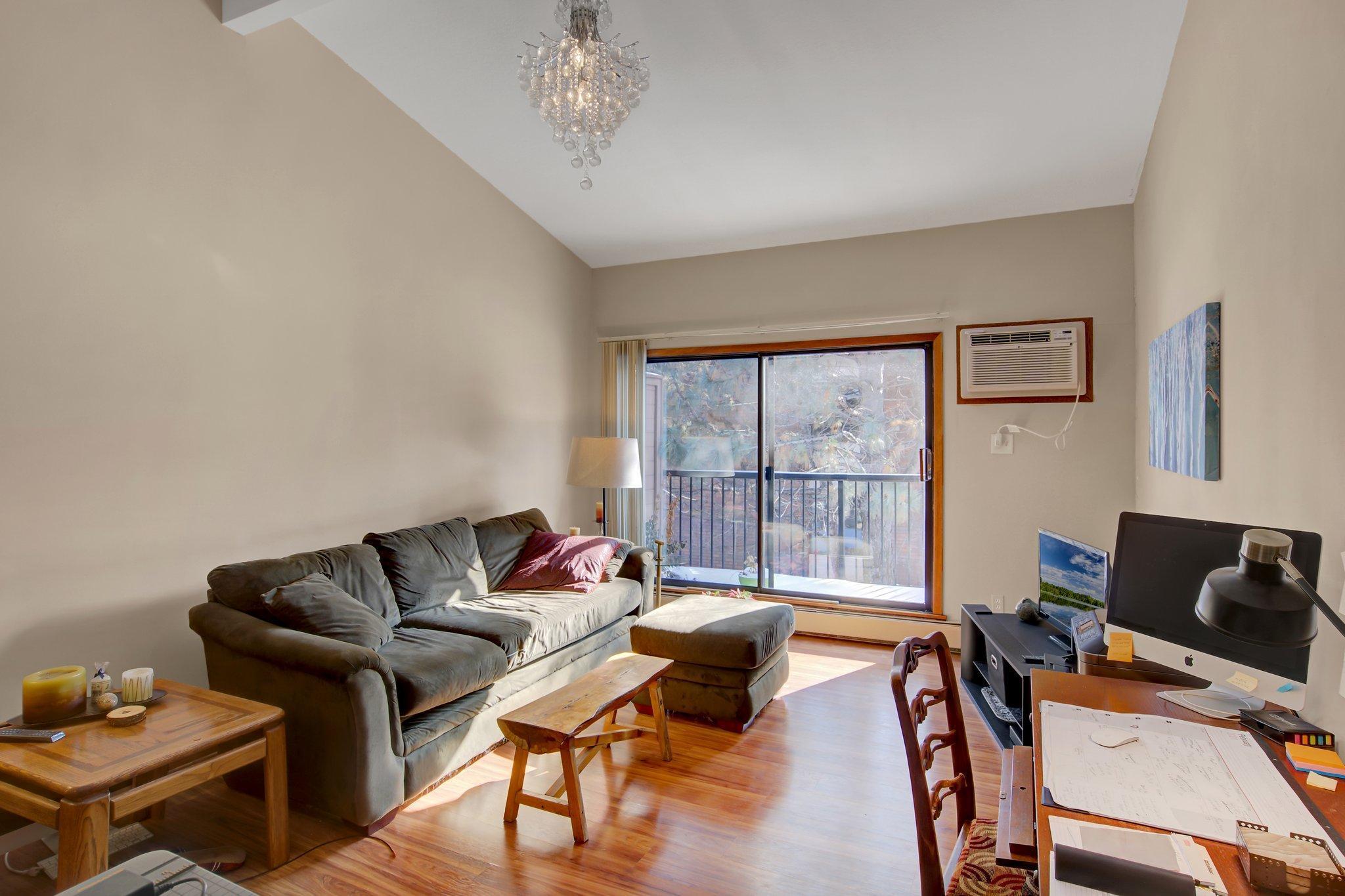 7300 York Avenue S Unit: 2063