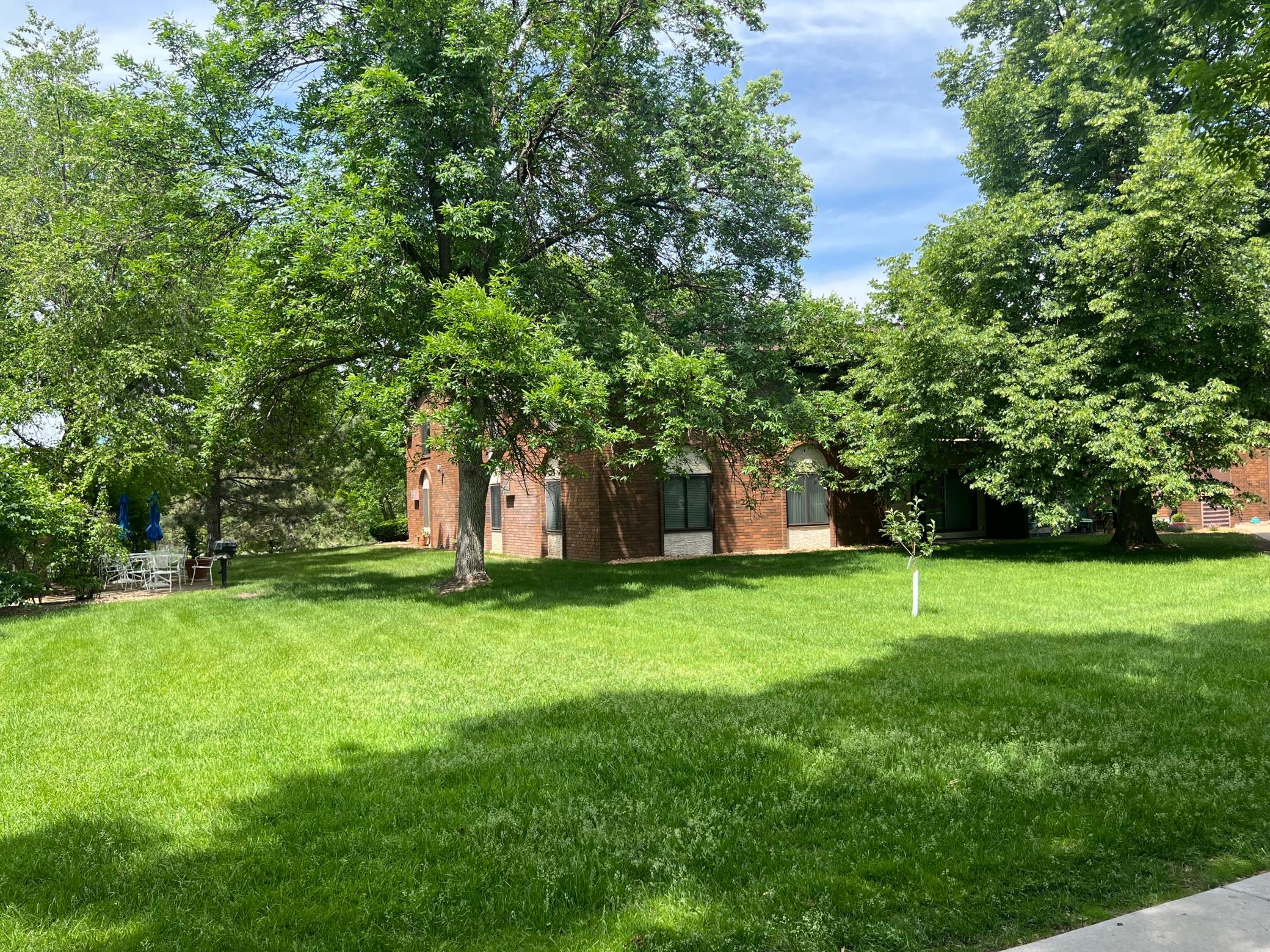 7300 York Avenue S Unit: 2063