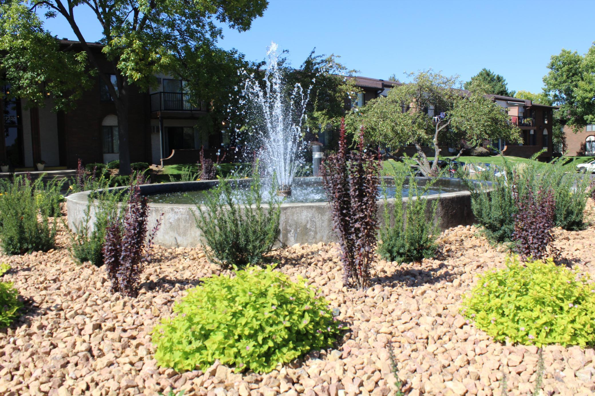 7300 York Avenue S Unit: 2063