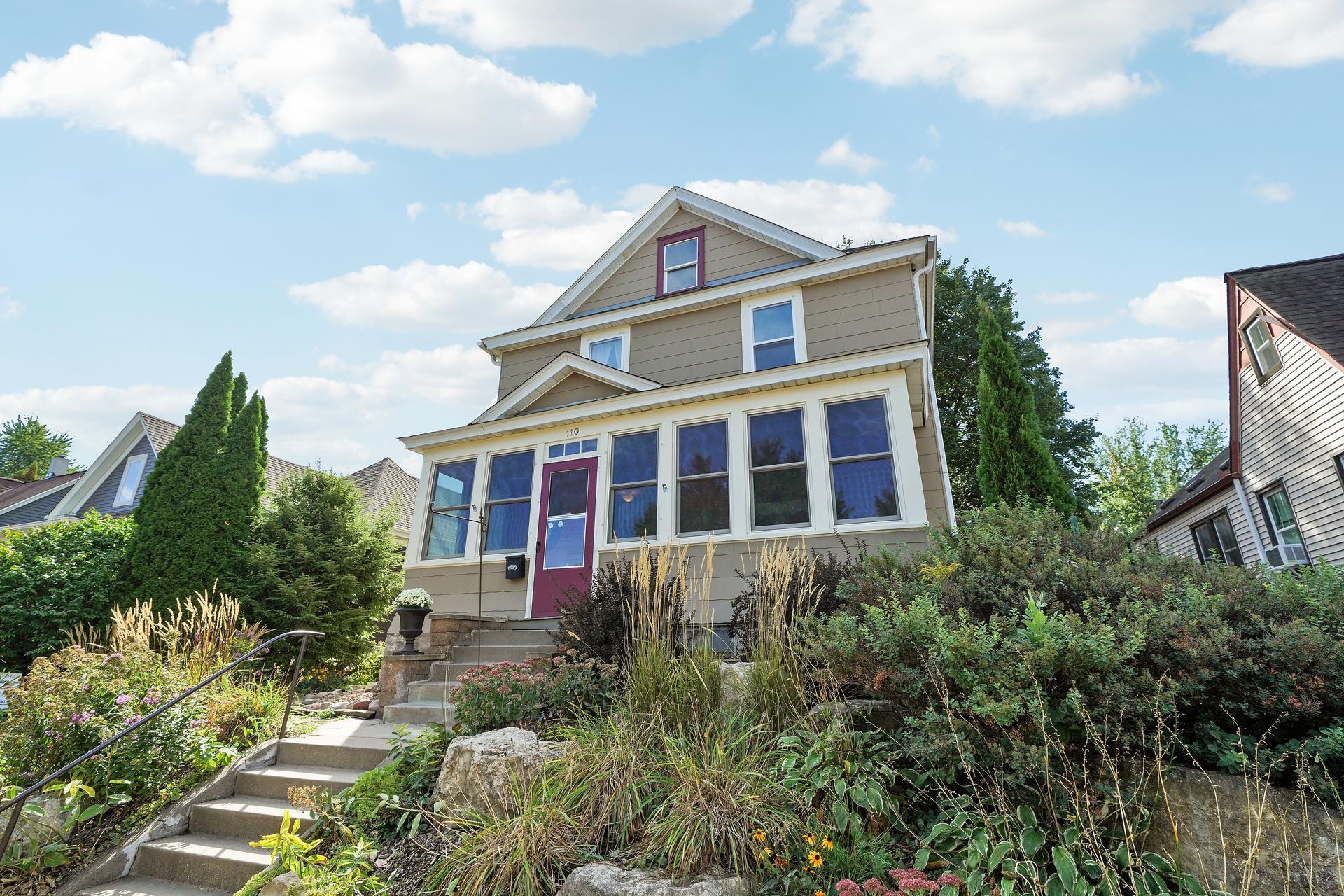 110 Winifred Street W