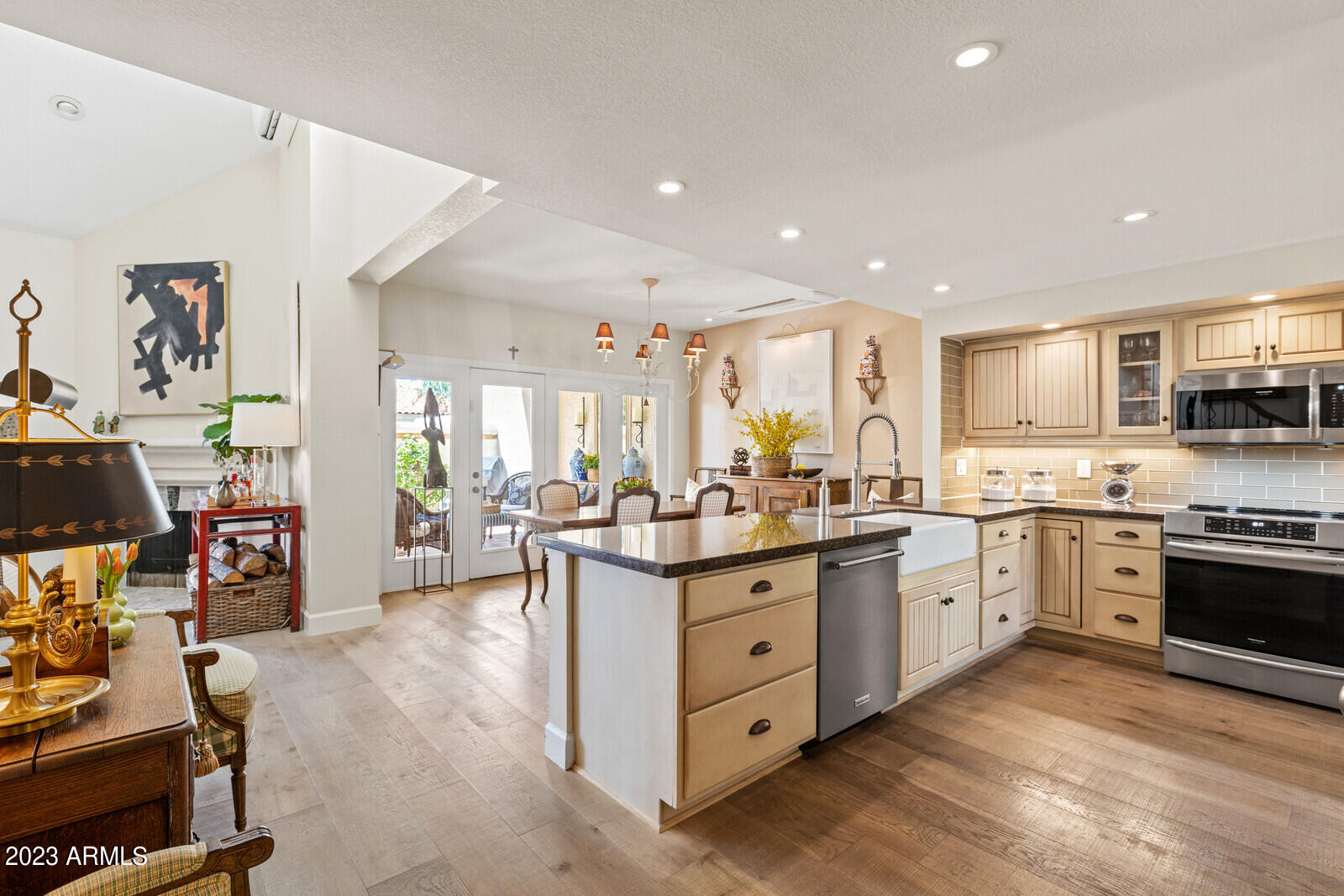 5809 N 24th Place