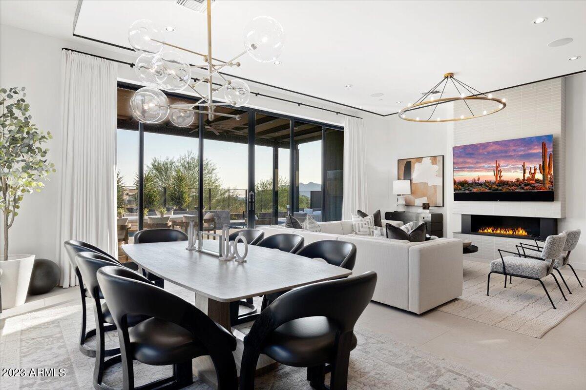 37200 N CAVE CREEK Road Unit: 1036