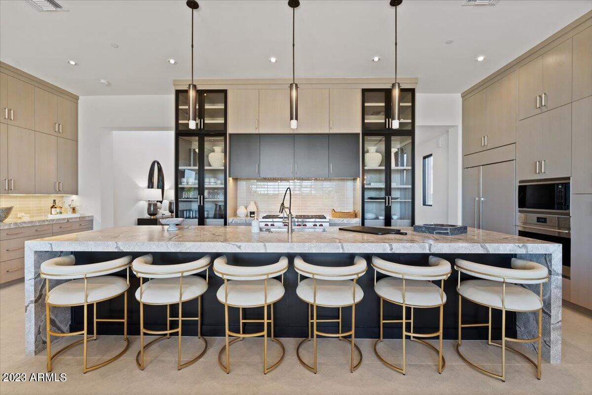 37200 N CAVE CREEK Road Unit: 1036
