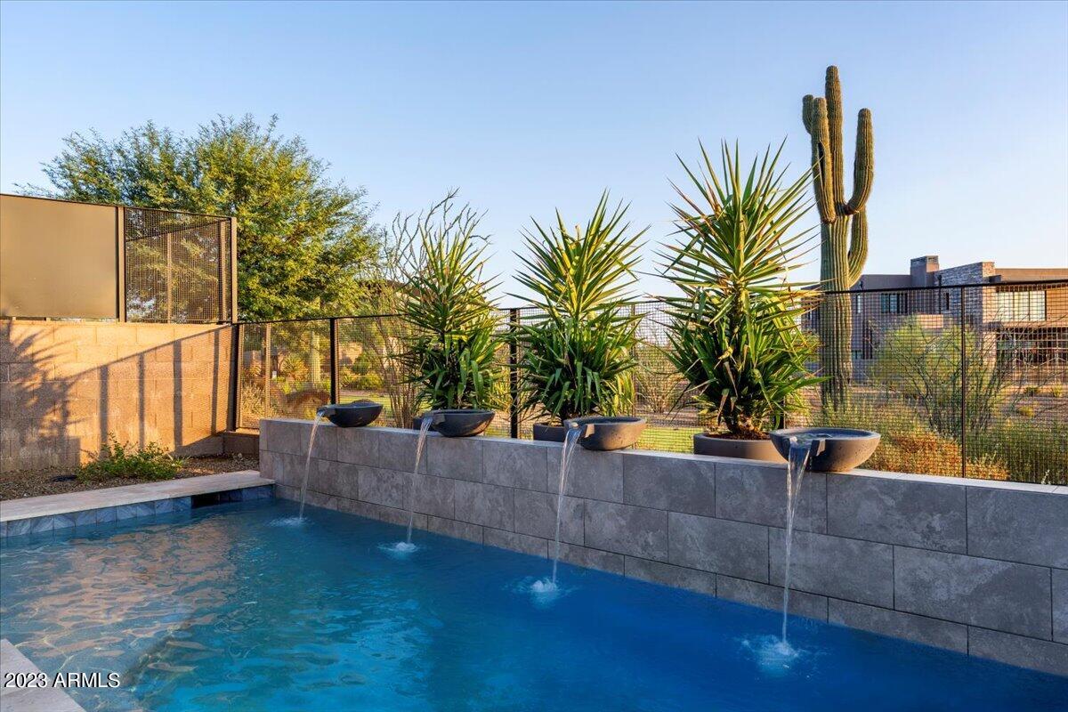37200 N CAVE CREEK Road Unit: 1036