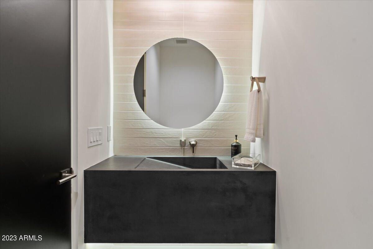 37200 N CAVE CREEK Road Unit: 1036