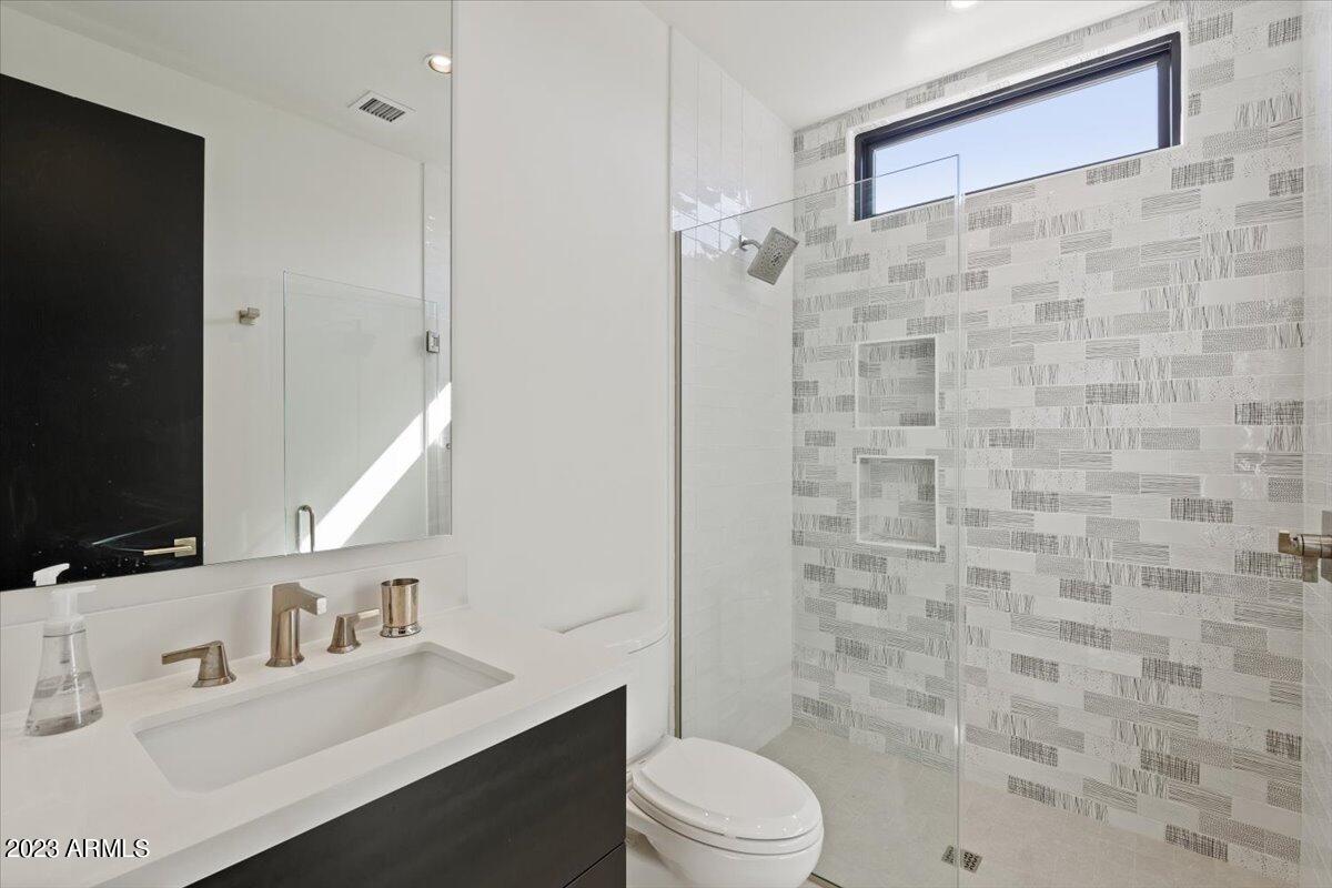 37200 N CAVE CREEK Road Unit: 1036