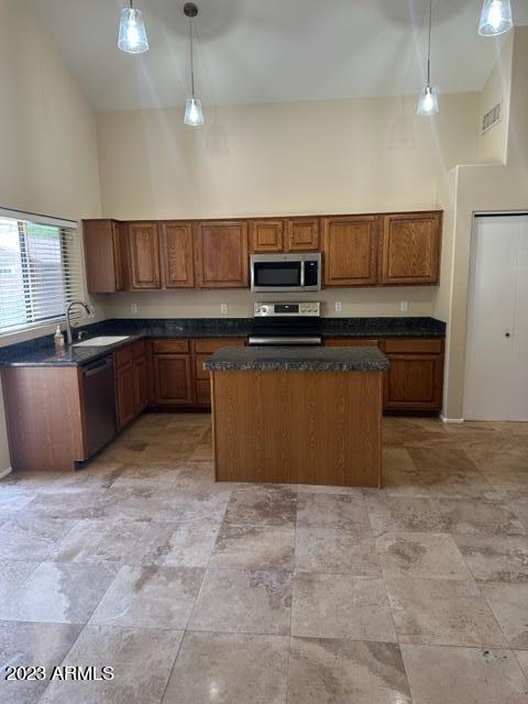7457 W MELINDA Lane