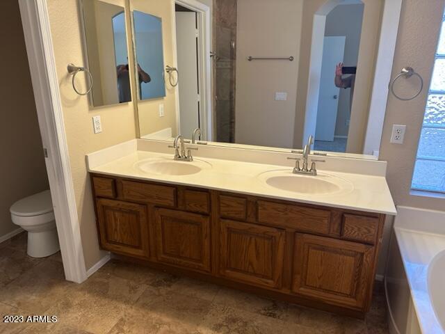 7457 W MELINDA Lane