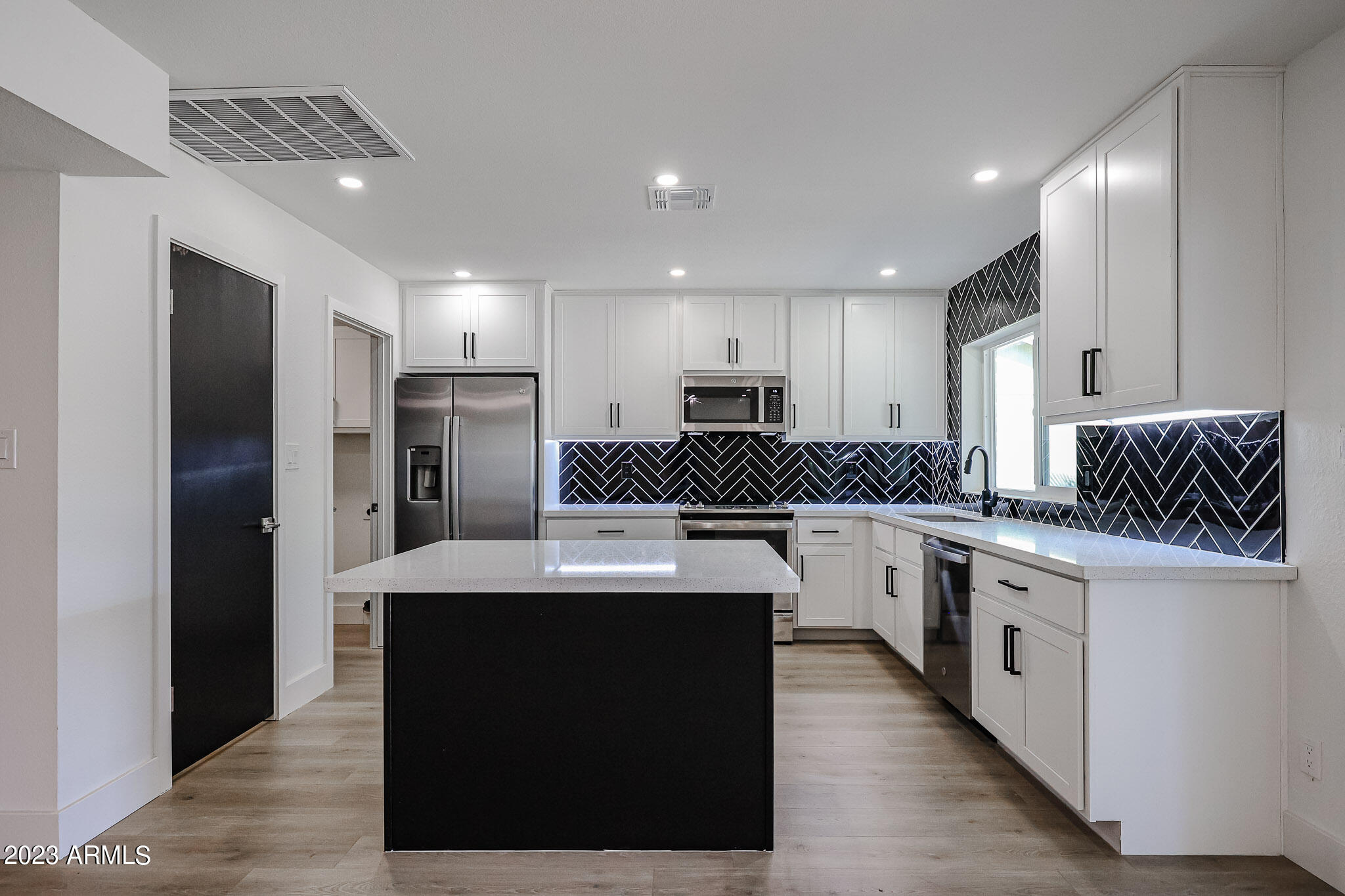 13209 N 49TH Place