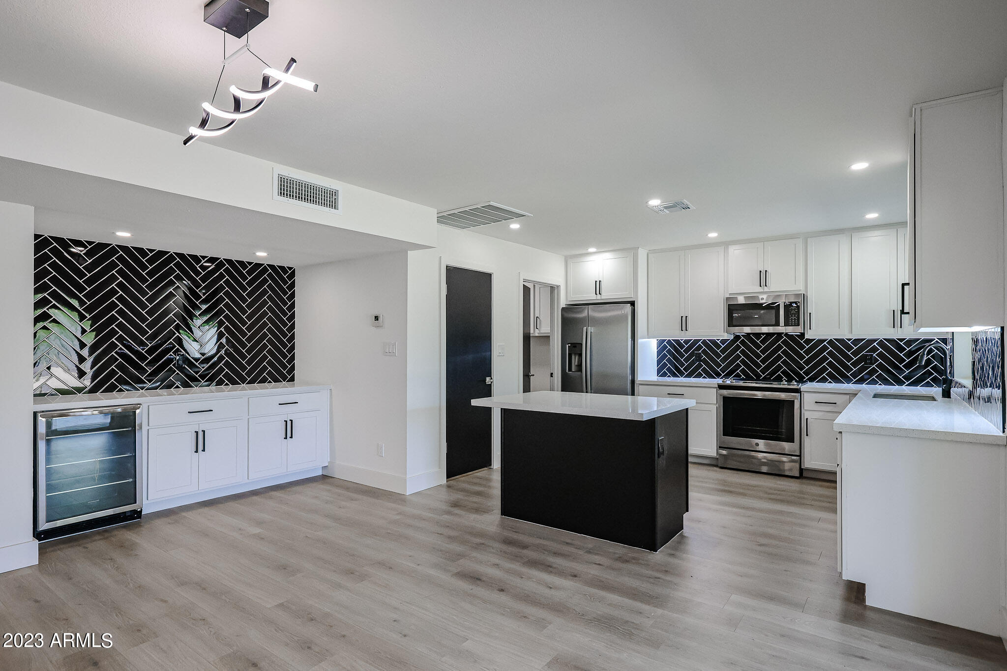13209 N 49TH Place
