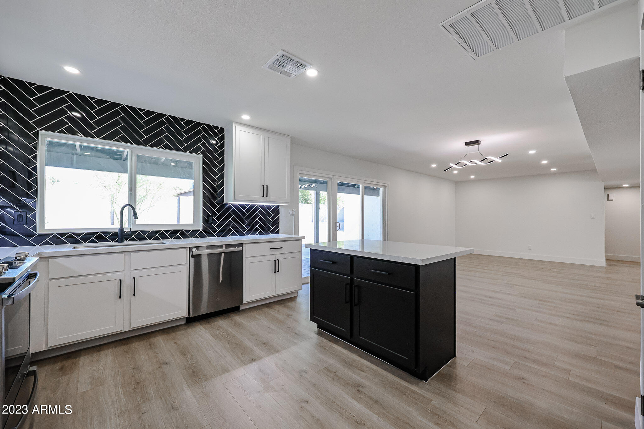 13209 N 49TH Place