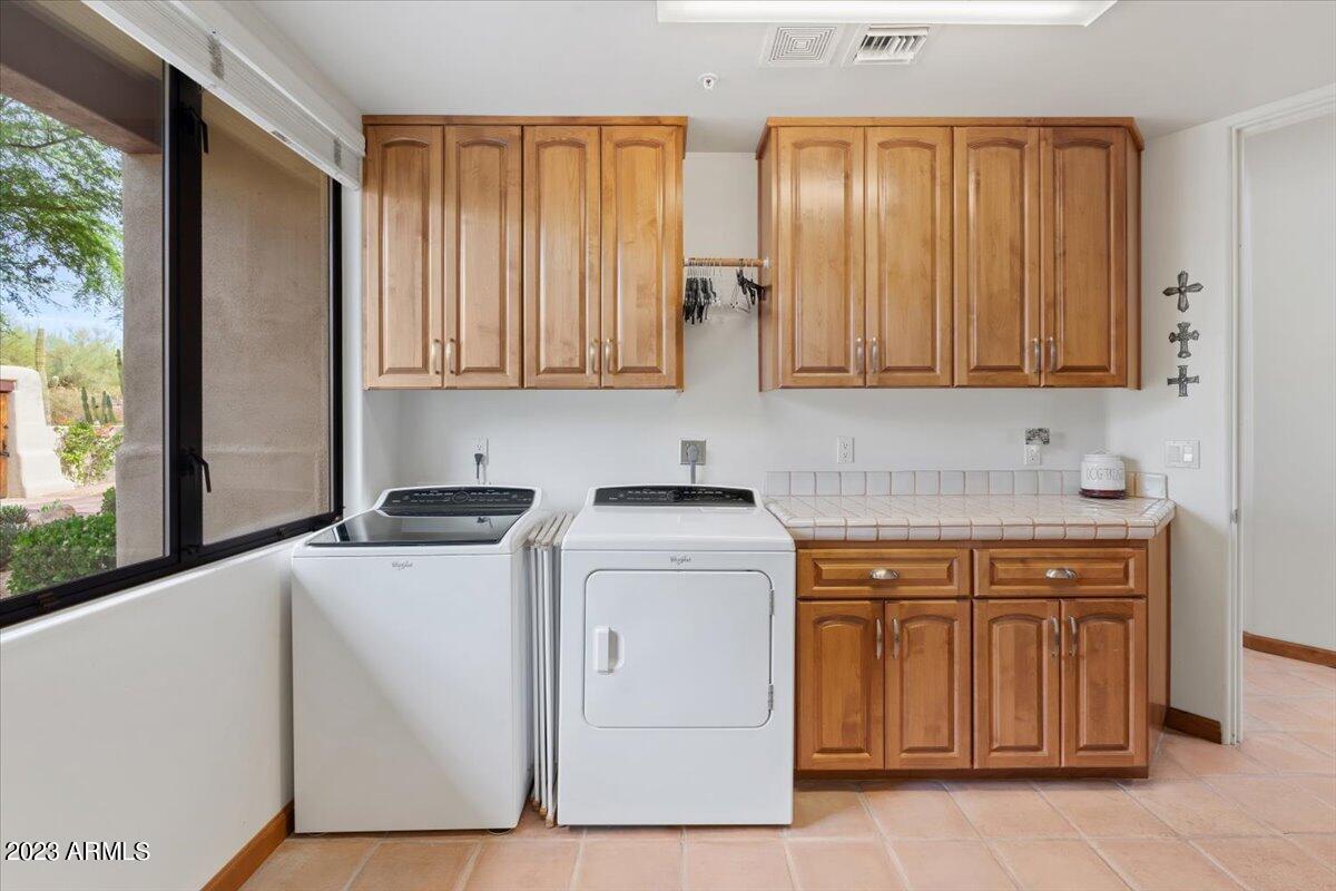 9219 E Via Del Sol Drive
