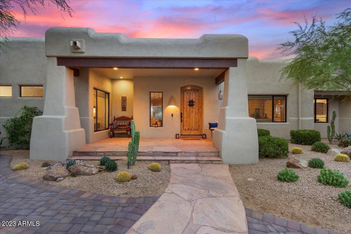 9219 E Via Del Sol Drive