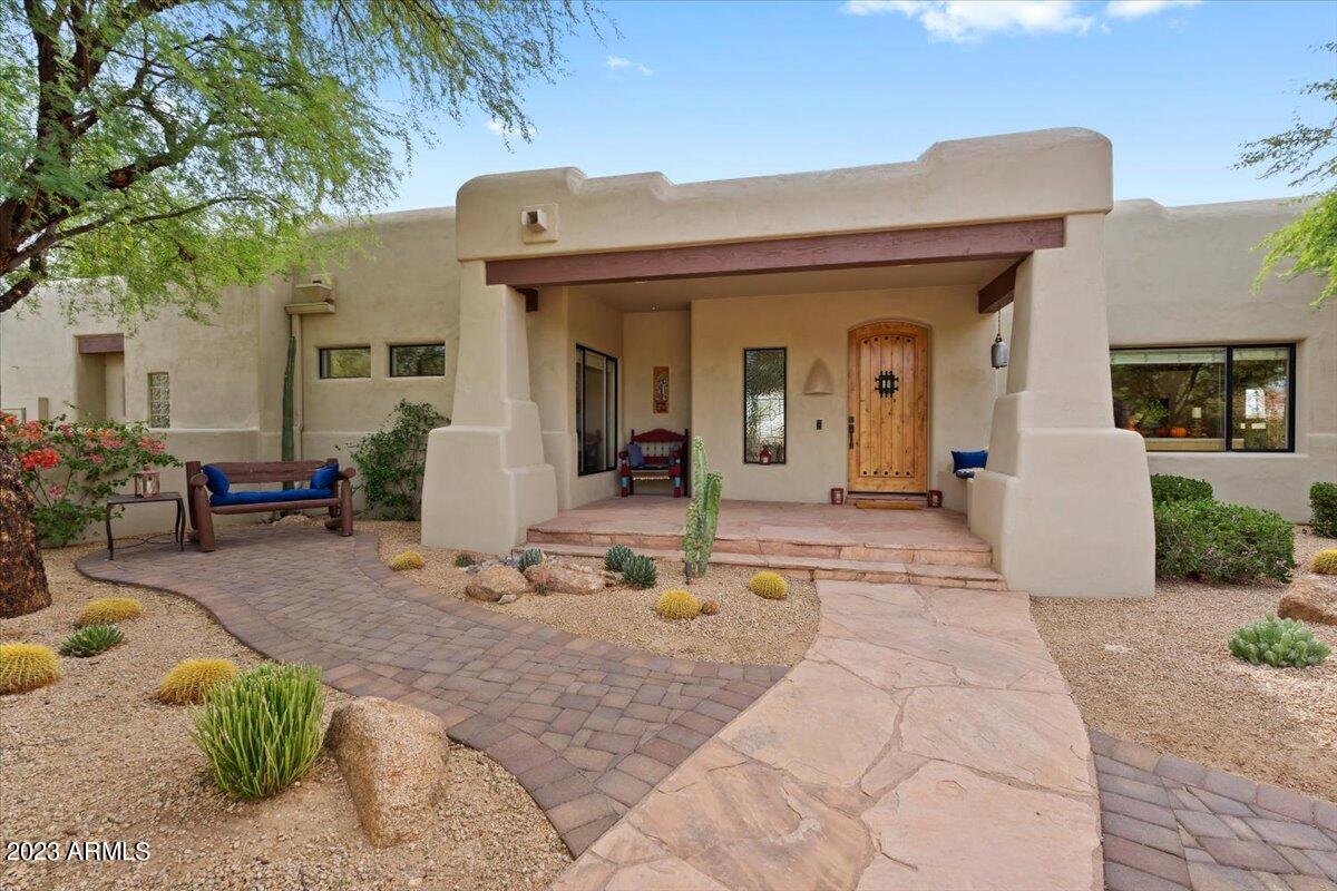 9219 E Via Del Sol Drive