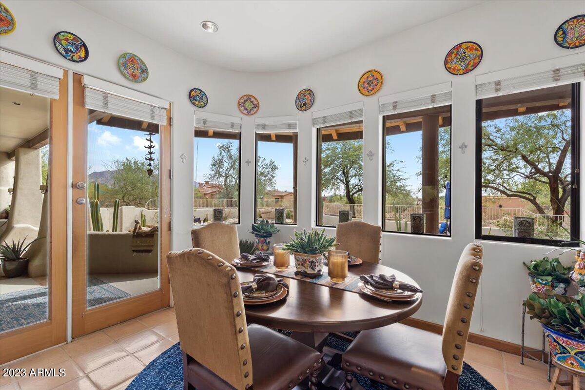 9219 E Via Del Sol Drive
