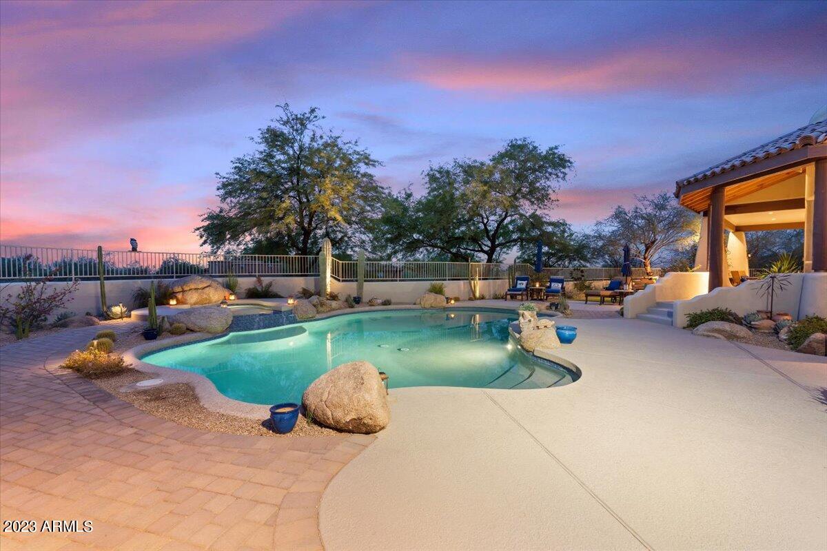 9219 E Via Del Sol Drive