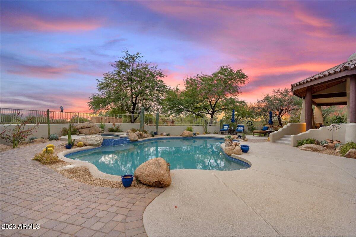 9219 E Via Del Sol Drive