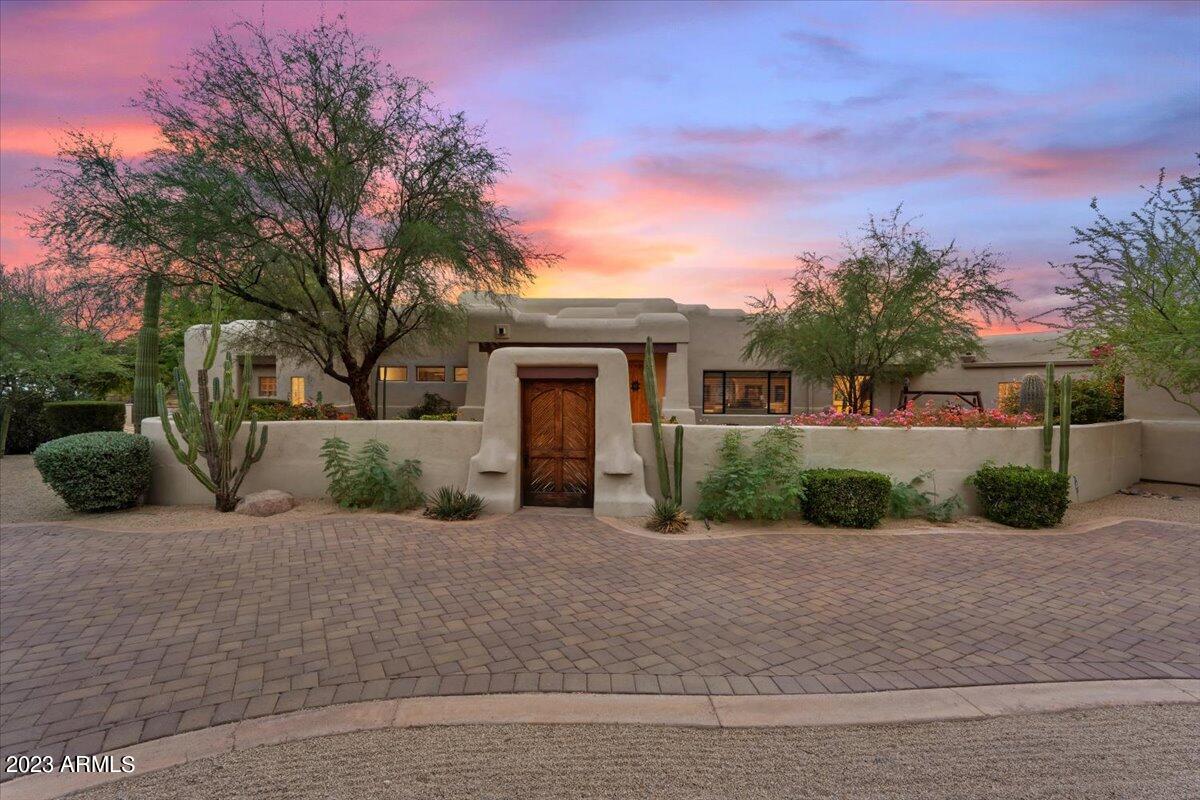 9219 E Via Del Sol Drive