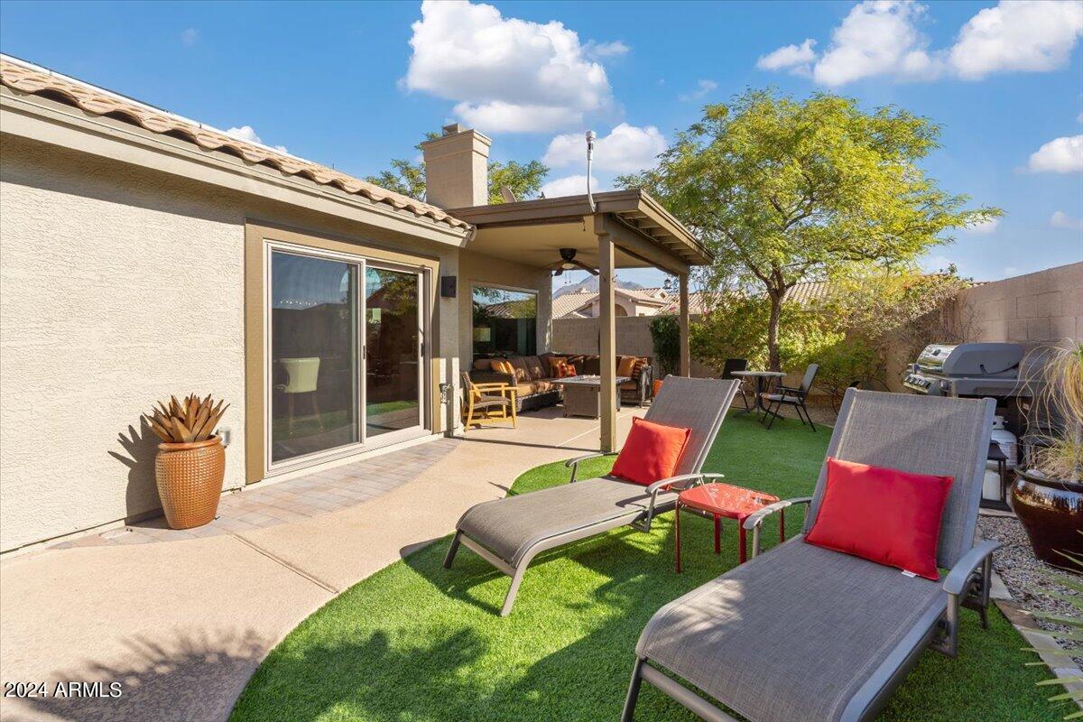 9167 E MAPLE Lane
