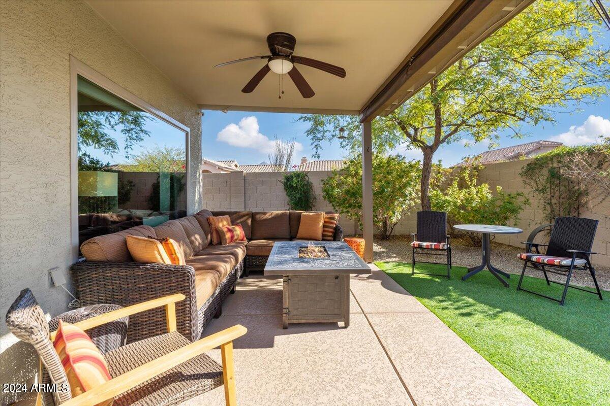 9167 E MAPLE Lane