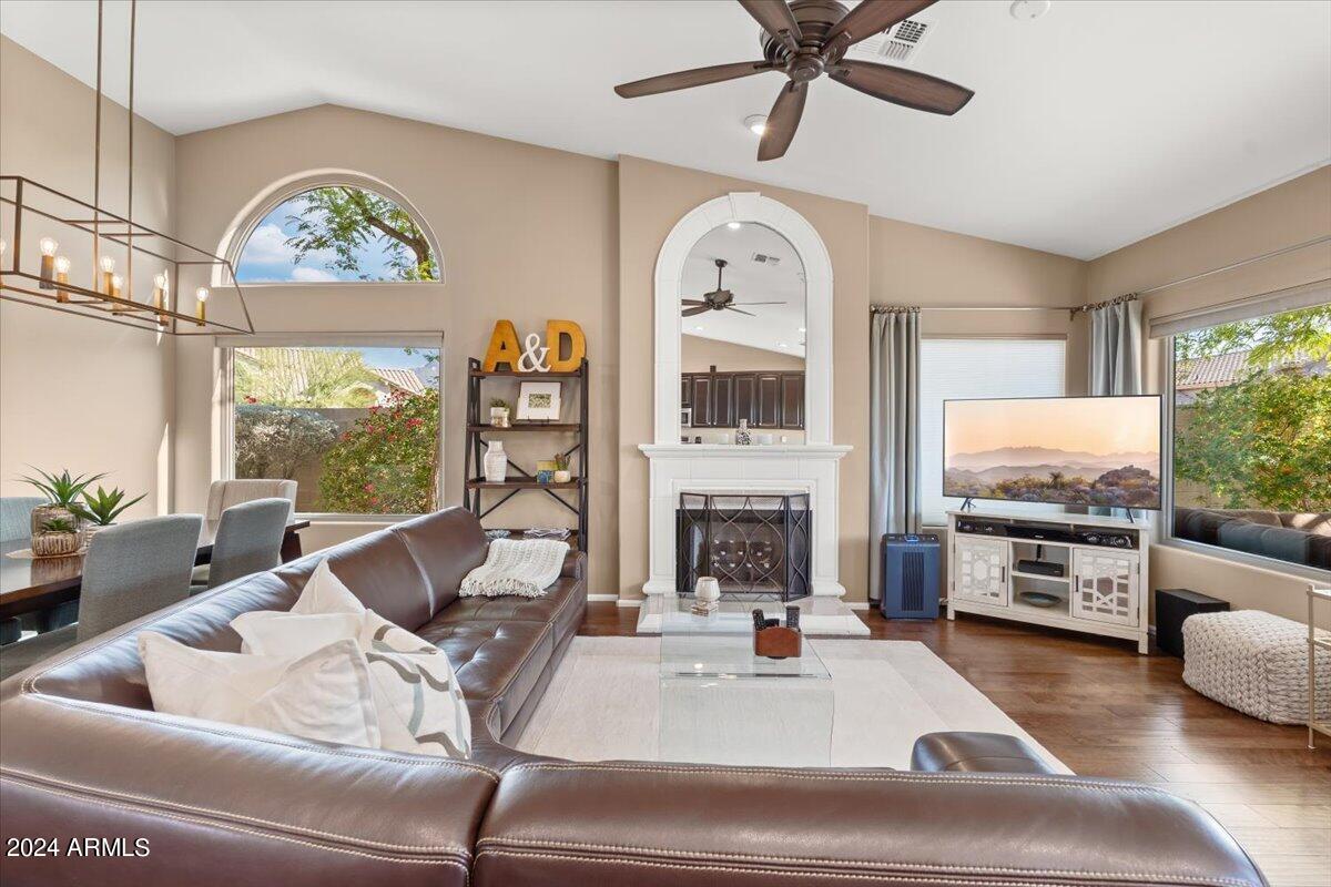 9167 E MAPLE Lane