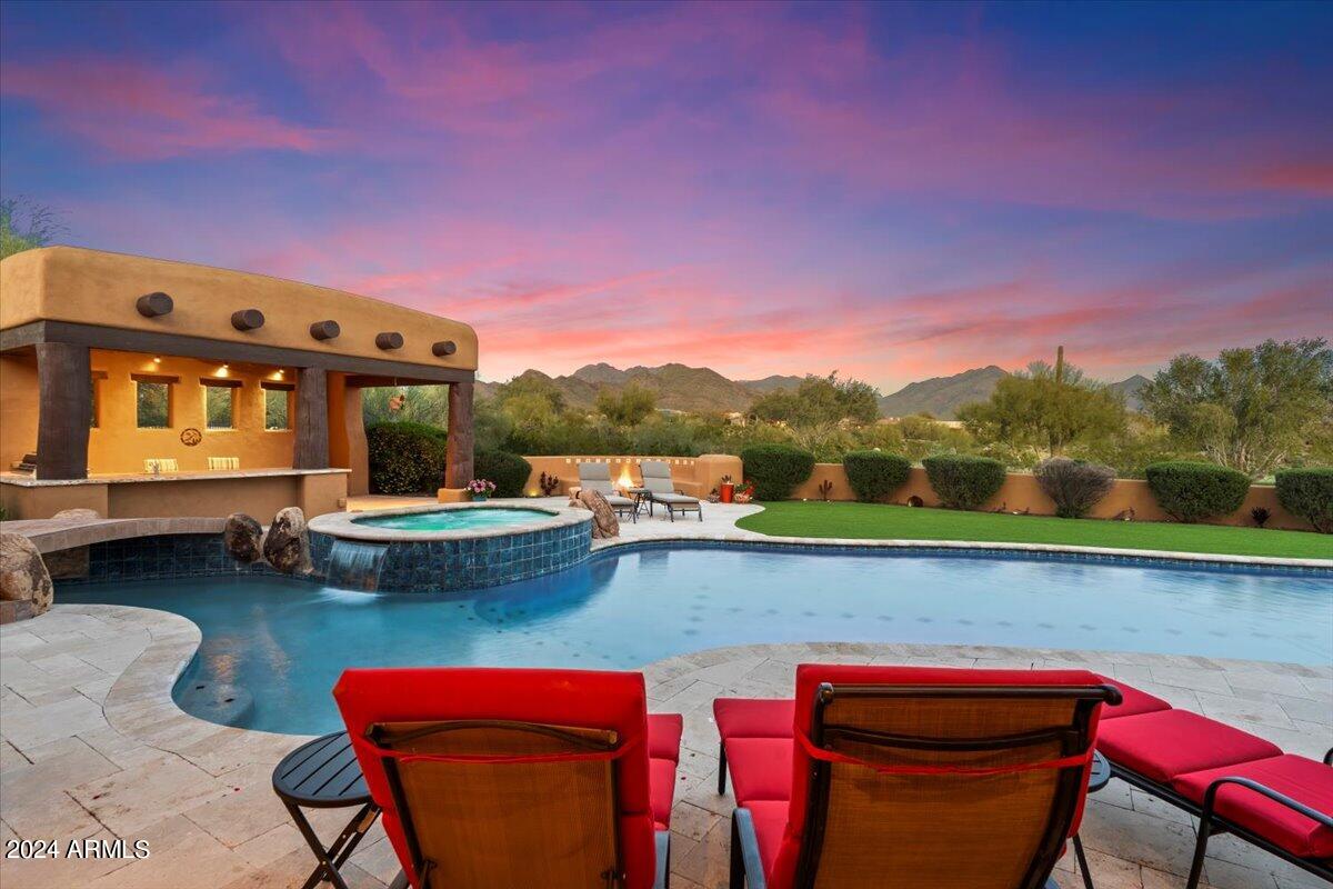 9290 E THOMPSON PEAK Parkway # 402